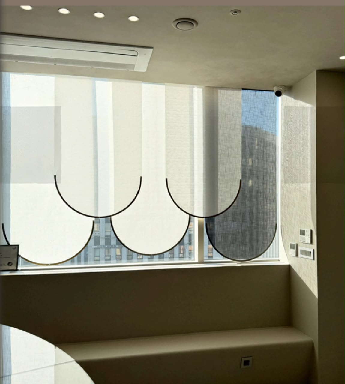 Motorised window blinds