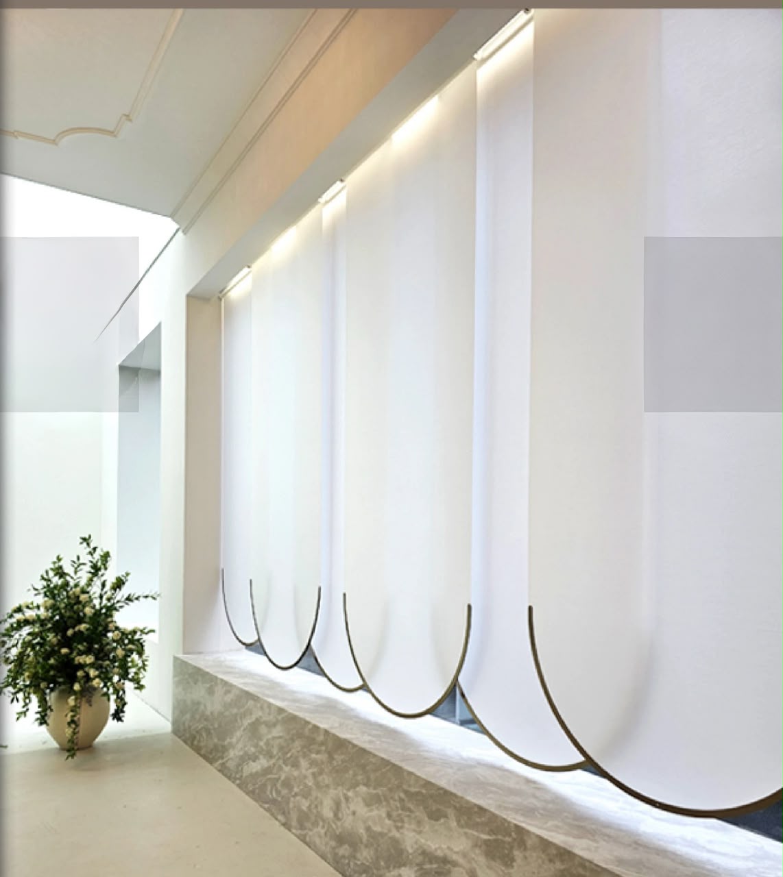 Motorised window blinds
